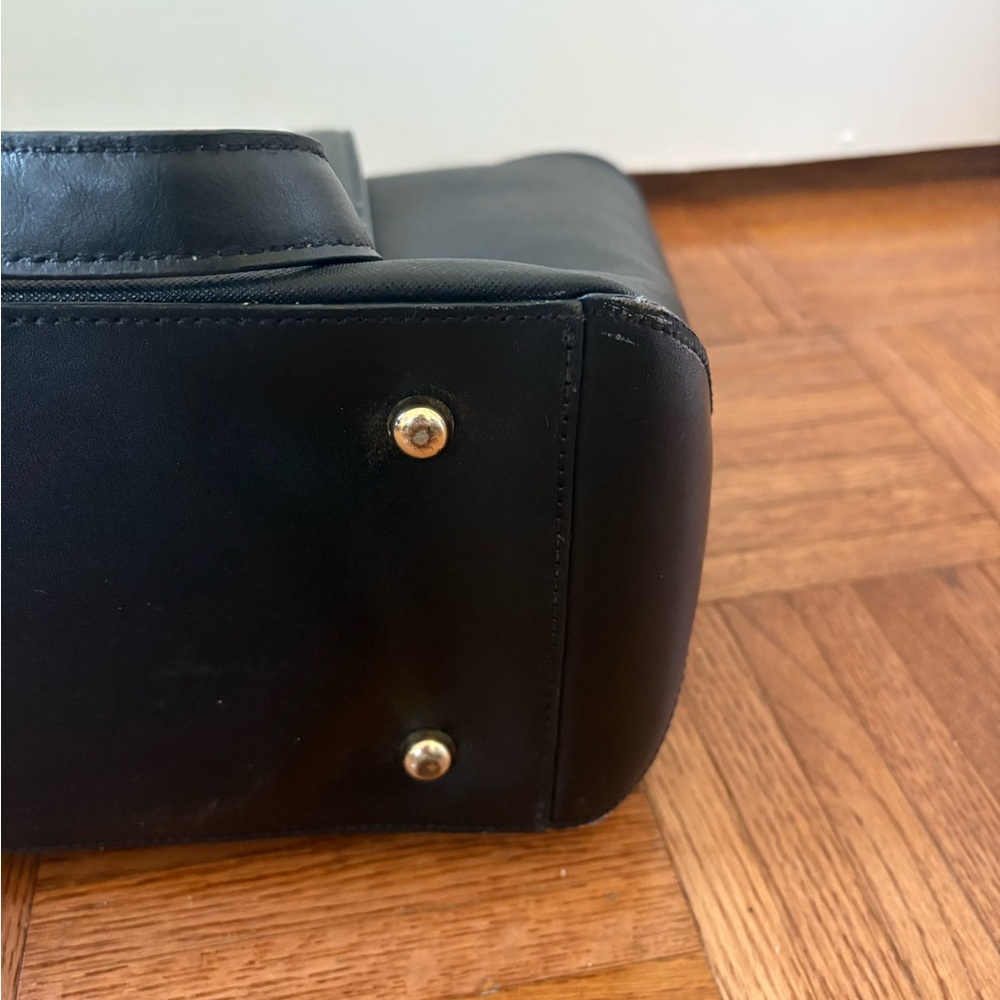 Lo & Sons 13" Seville Black Leather Laptop Tote (+soft travel shell) - Picture 8 of 11